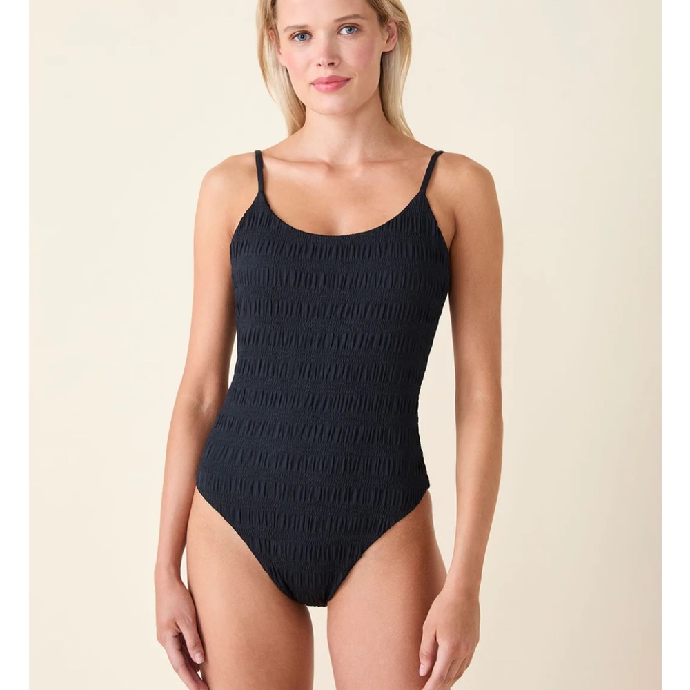 NWT Andie Lucaya